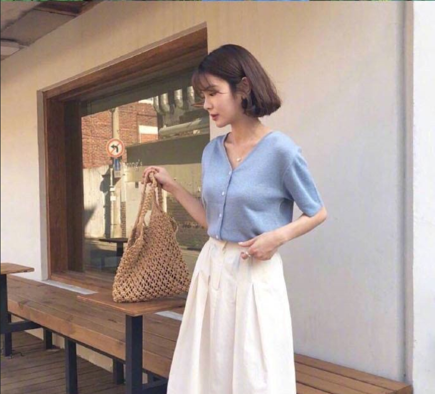 简约舒适穿搭不挑身材范本 12