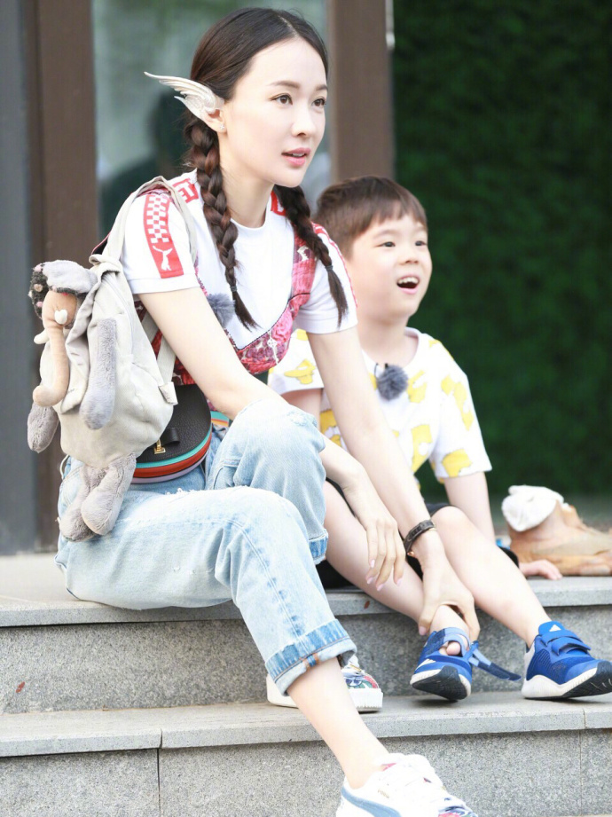 内地美女明星霍思燕少女心十足的日常穿搭参考 4