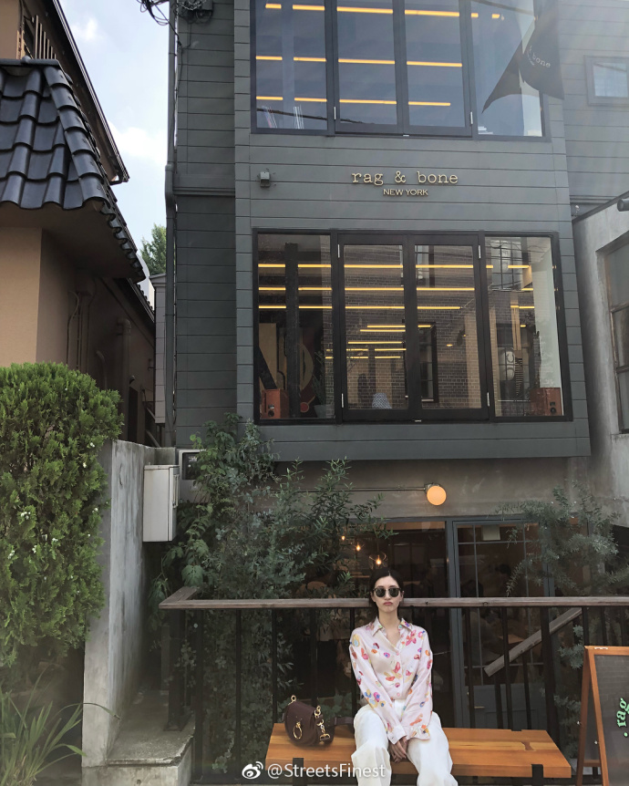 大长腿美女明星江疏影东京游玩照出游穿搭示范 4