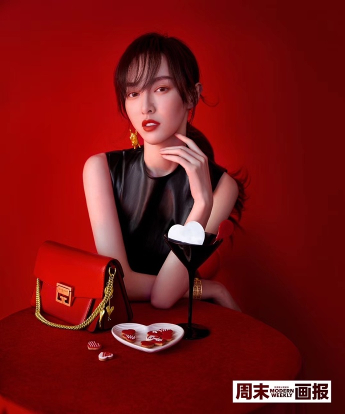 唐嫣图片_上海美女明星唐嫣最新时尚画报出炉烈