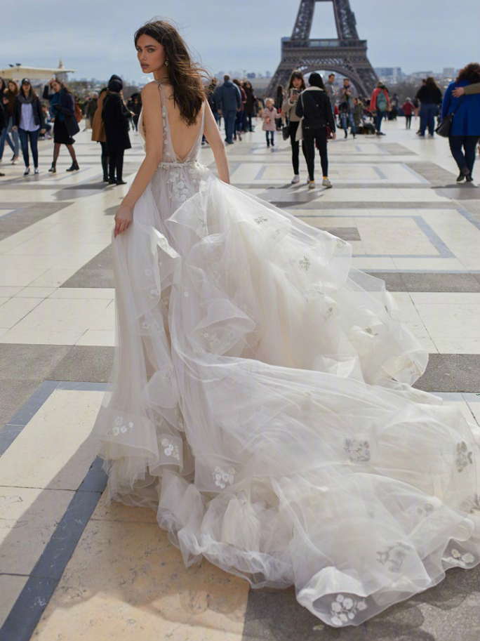2019Julie Vino Bridal Collection波西米亚风婚纱礼服图片 31
