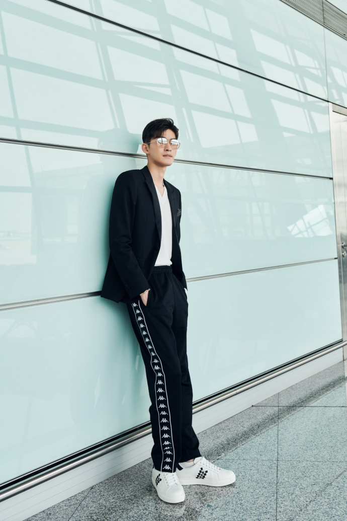 张翰图片_东北男明星帅哥张翰时尚复古新浪潮图 3