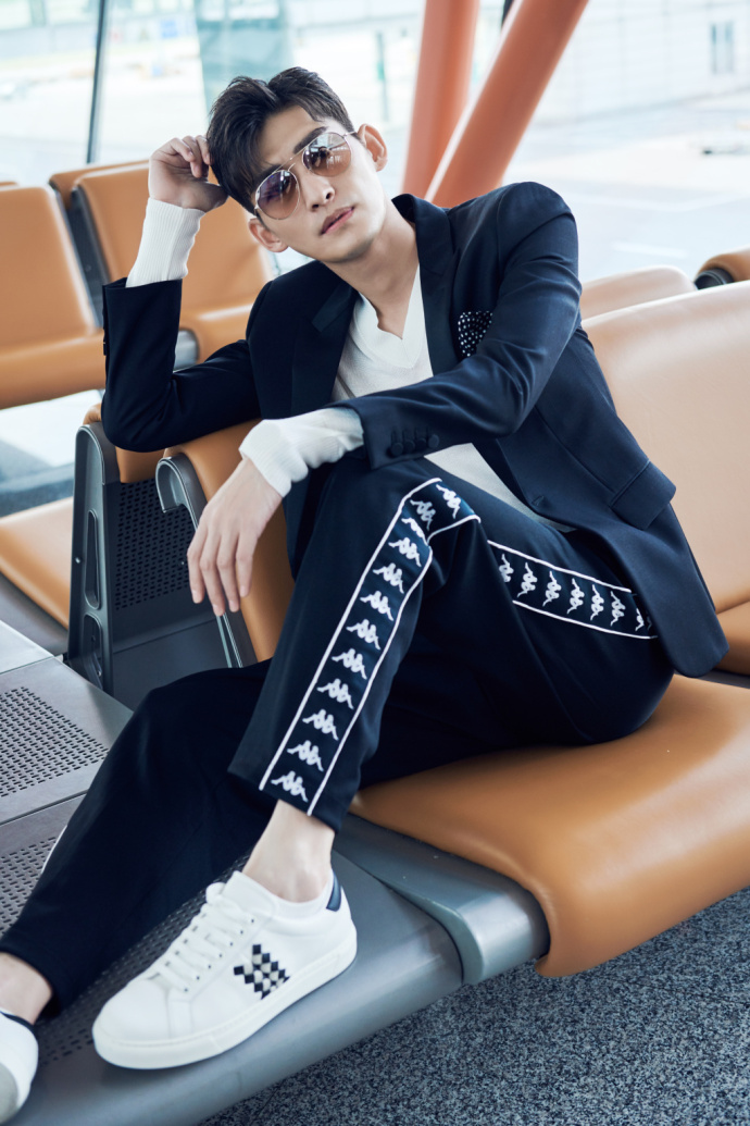 张翰图片_东北男明星帅哥张翰时尚复古新浪潮图 6