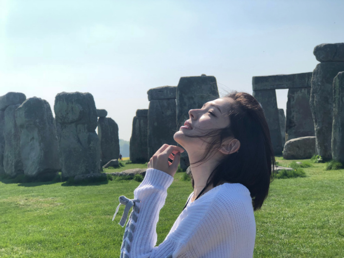 台湾美女明星许玮宁图片_混血美女许玮宁重庆游 5