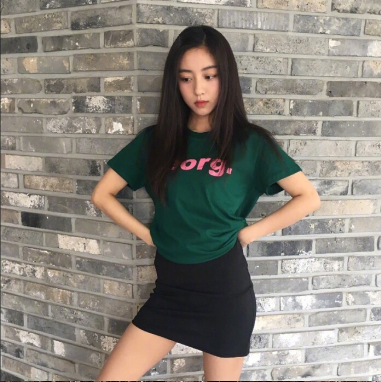 《比舍堂远比议政府近》女主角강민아姜敏雅生 2