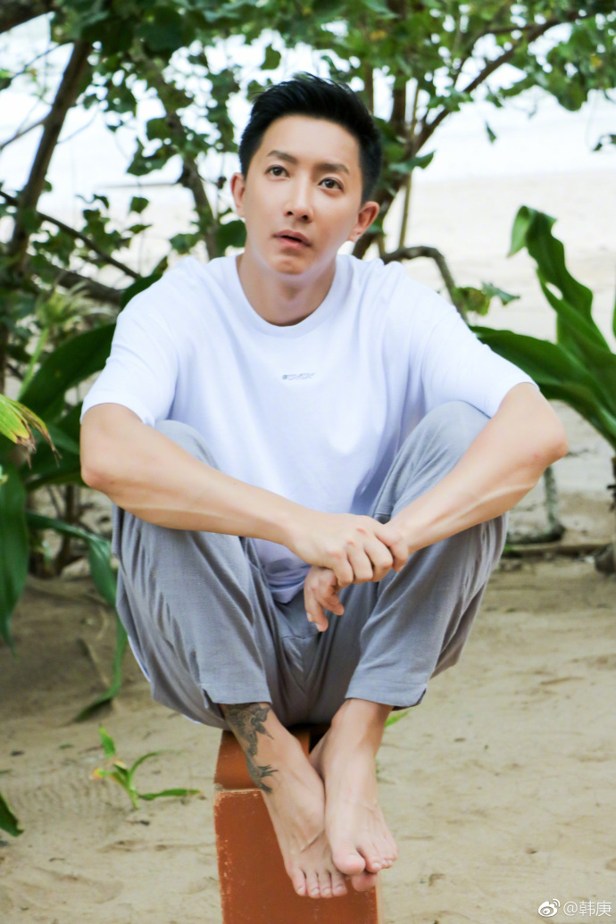 韩庚图片_东北男明星韩庚搞笑游玩照 3