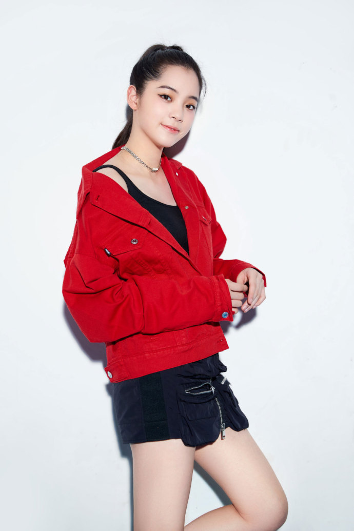 欧阳娜娜图片写真_星二代欧阳娜娜个性写真曝光