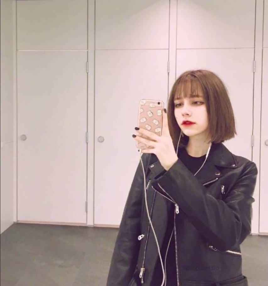 00后萝莉俄罗斯美女模特Alisa小姐姐图片 10