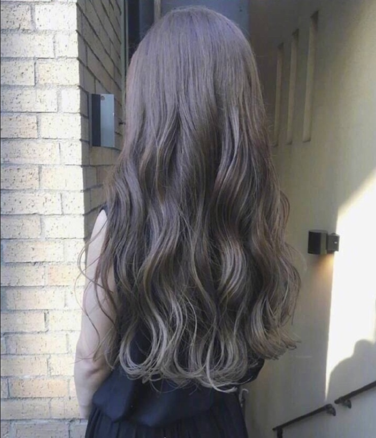 18款中长卷发发型图片_最流行女人味发型 18