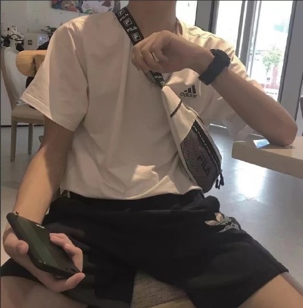 无水印男生头像图片_好看的男生qq头像吧 7
