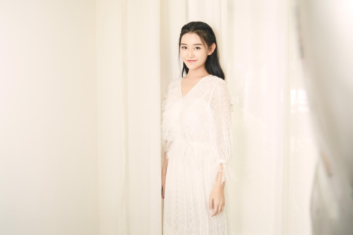 蒋依依图片_00后美女明星国民少女蒋依依仙女写 5