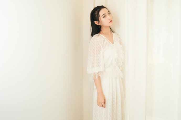 蒋依依图片_00后美女明星国民少女蒋依依仙女写 7