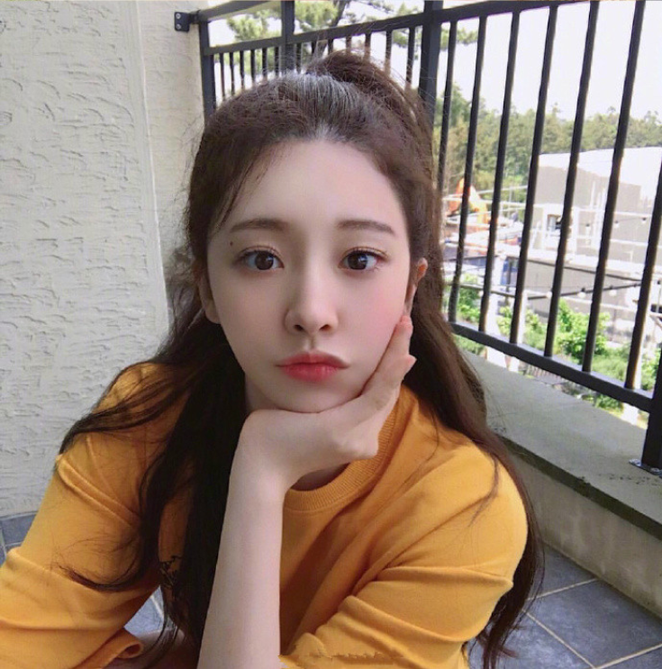 韩国小美女照片长卷发真好看 7