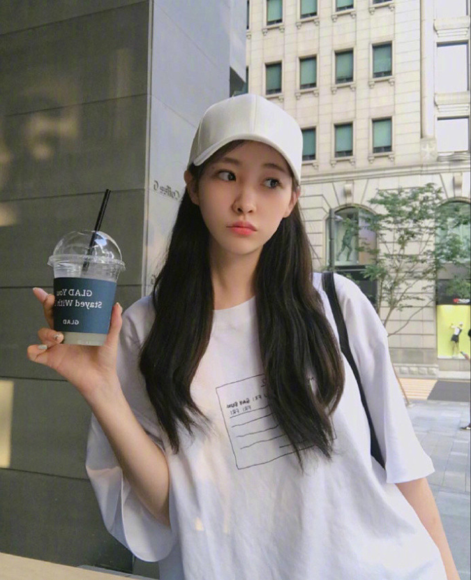 韩国小美女照片长卷发真好看 15