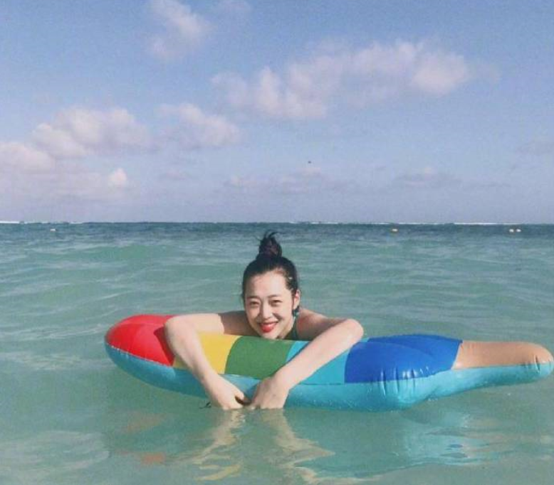 崔雪莉图片_韩国美女明星崔雪莉美照 8