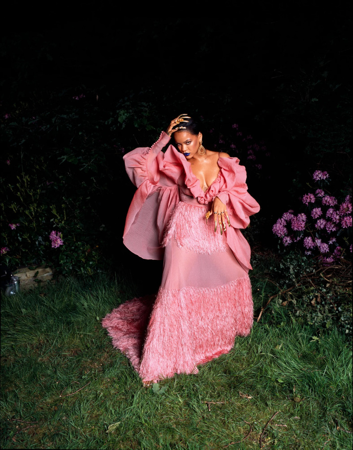 欧美美女明星Rihanna蕾哈娜登杂志封面时尚图片 3