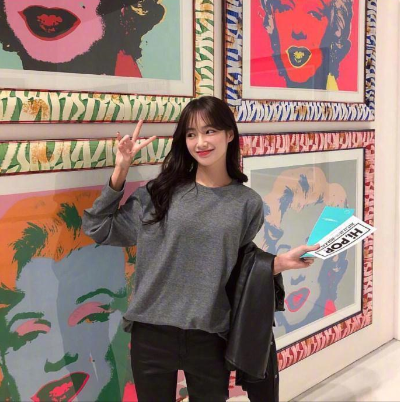 自然发色的中长卷发发型图片,好看的小仙女都这 7
