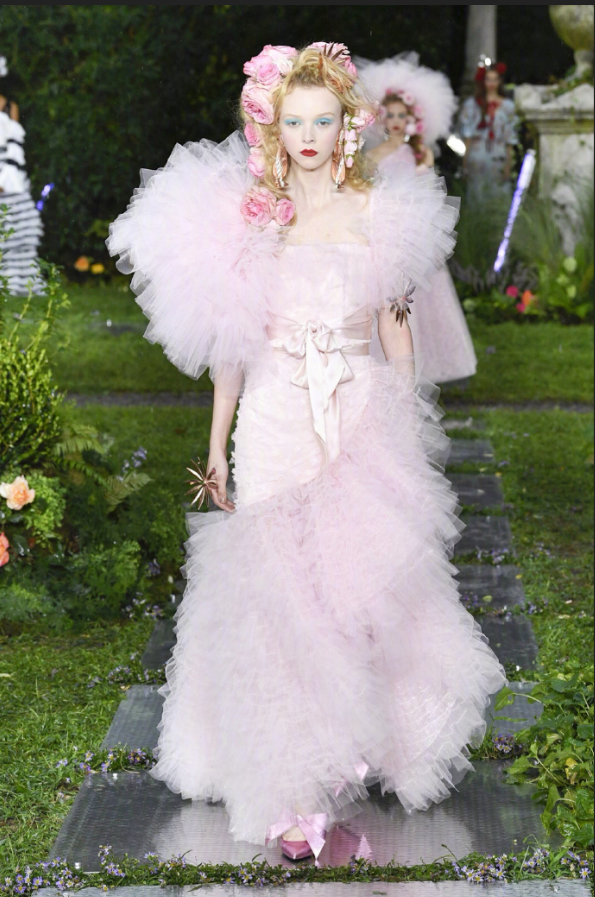 欧美品牌Rodarte2019纽约时装周精灵少女们的礼服图 16