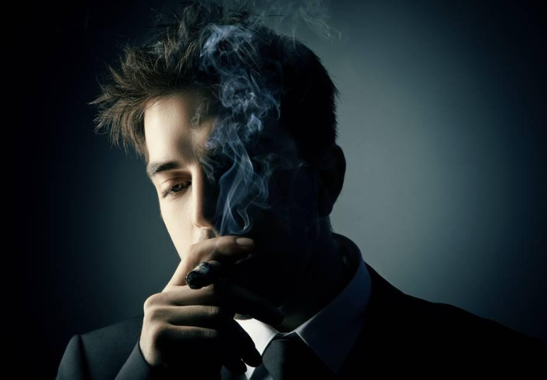 抽烟头像图片_抽烟男生头像吧 12