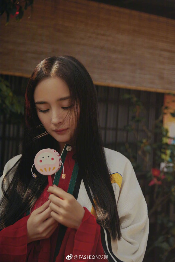 杨幂写真照片_大眼美女杨幂生日又一次远在纽约 8