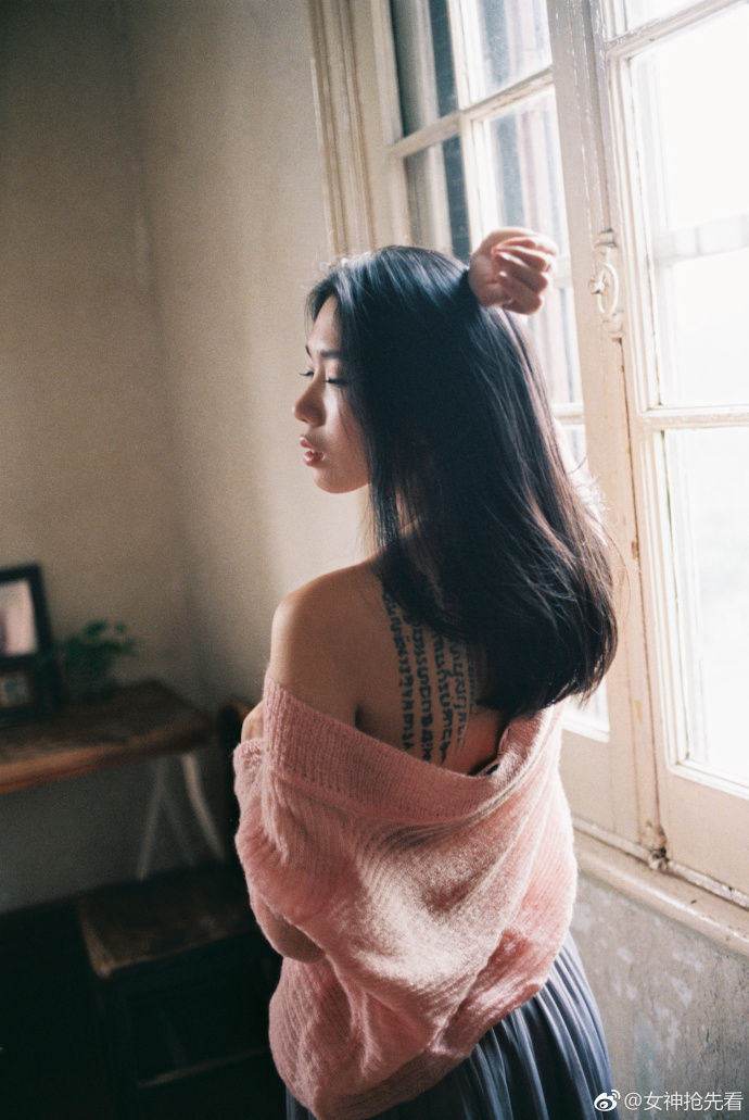 性感mm图片_网络美女Calm一月性感图片 6