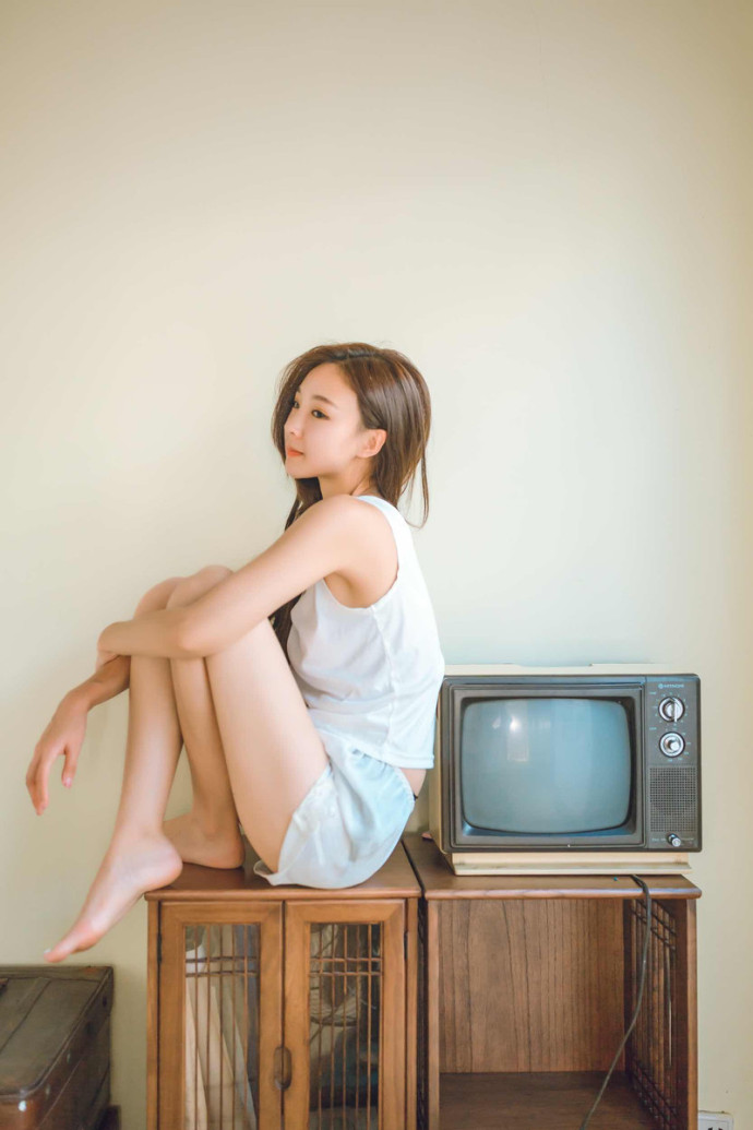 清纯长腿美女白嫩性感私房写真 5