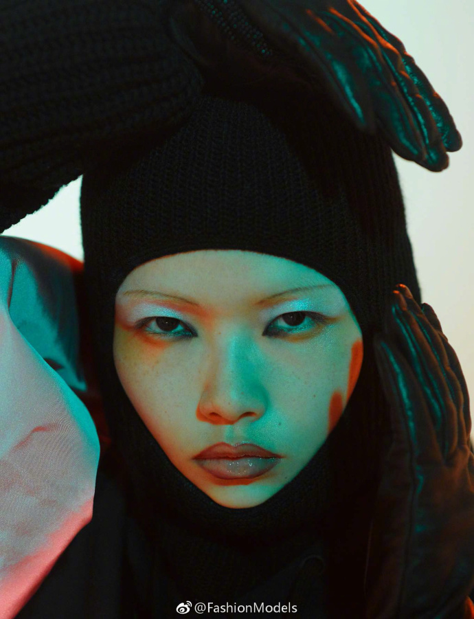 新生代超模解朝宇登上DAZED秋冬刊封面时尚大片 6