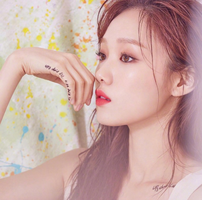 韩国美女李圣经 x laneige广告宣传图片 9