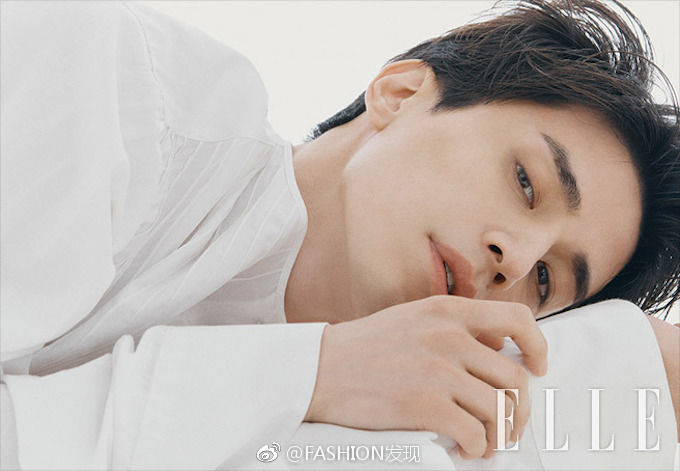 韩国男演员李栋旭《ELLE》韩国版2018年9月刊封面 2