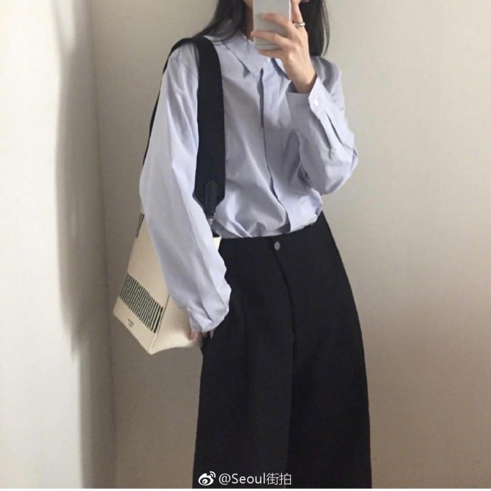 初秋性冷淡极简风穿搭参考