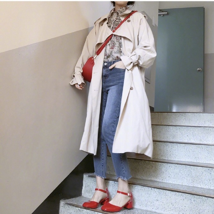 初秋怎么可以少一件风衣呢_女士风衣搭配参考 6