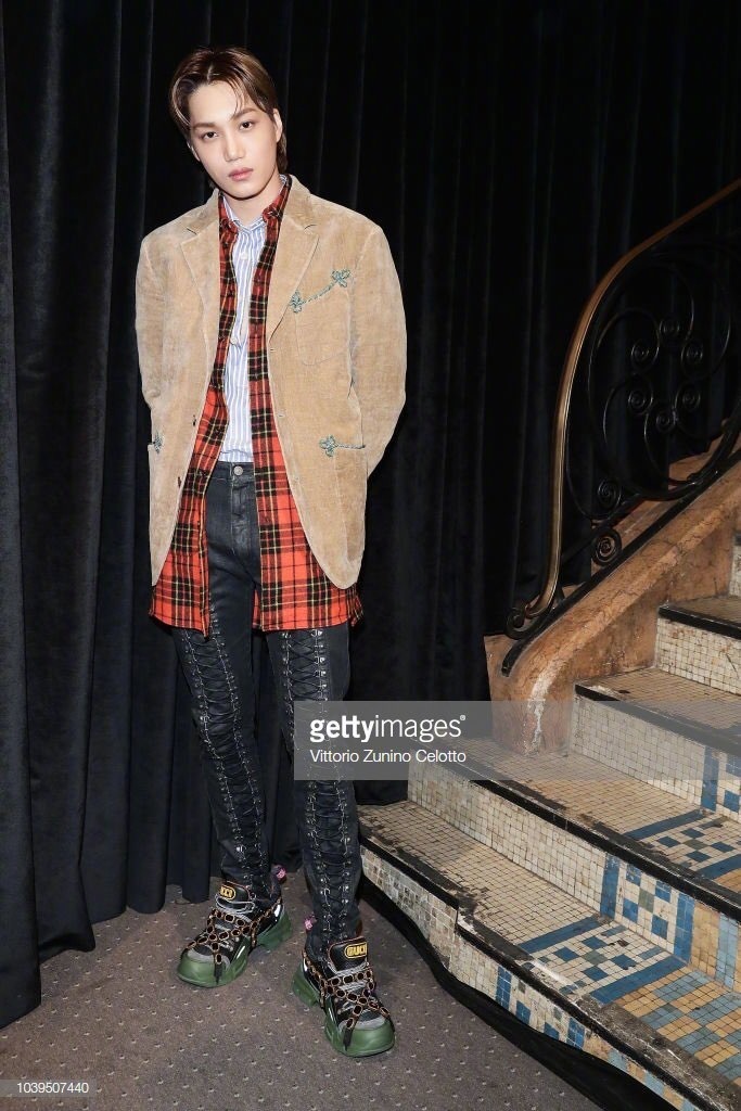 韩国男明星exokai金钟仁Gucci2019春夏时装秀图片 5