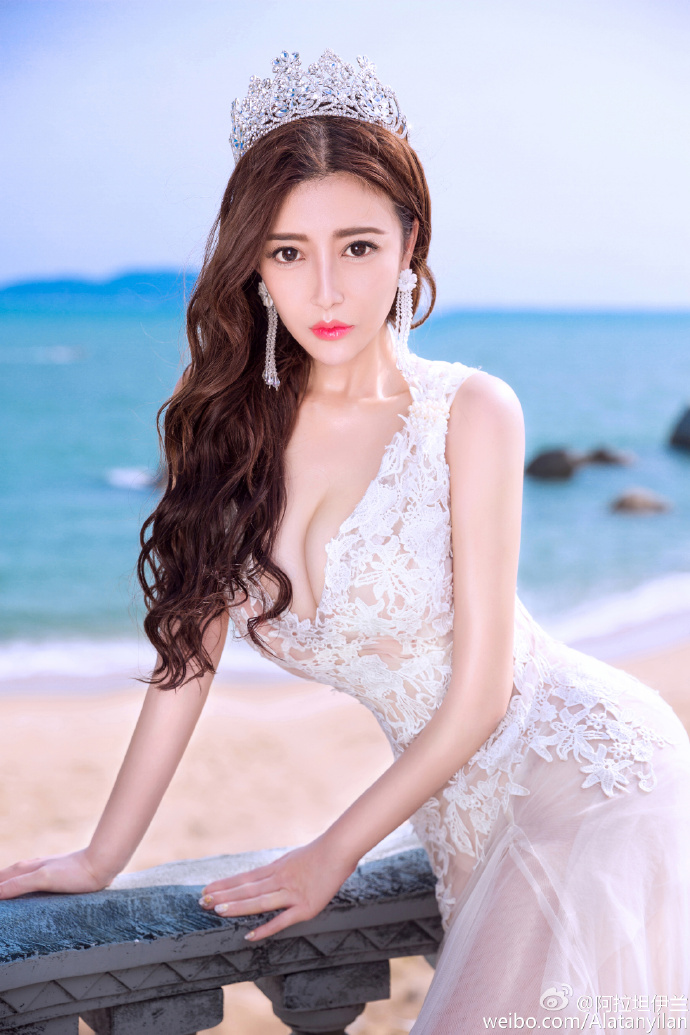 性感空姐金可人Yilian性感图片 8