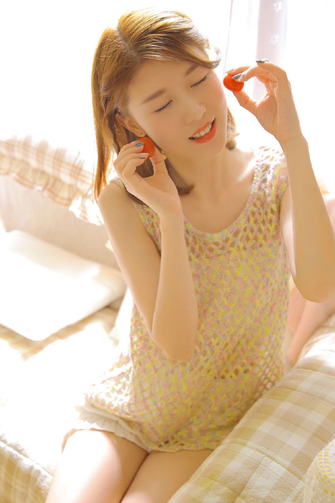长腿美女居家私房性感写真 2