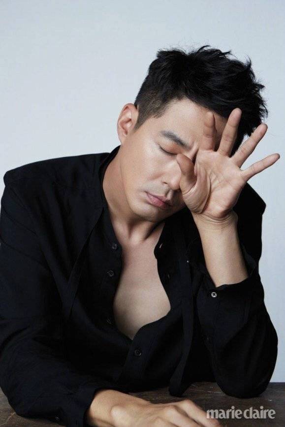 韩国男演员赵寅成 &times; Marie Claire Korea时尚封面图片 2