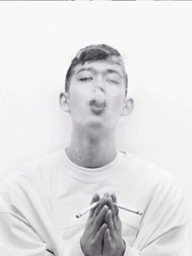 日本男星浅野启介Keisuke Asano抽烟写真图片 6