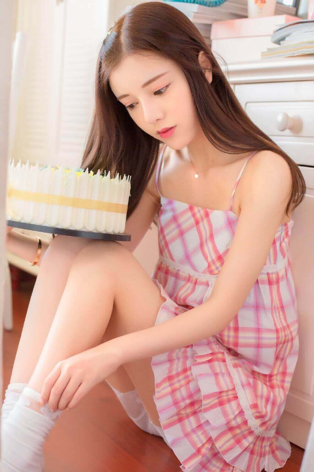 清纯美女图片_元气少女可爱私房美腿萝莉写真 3