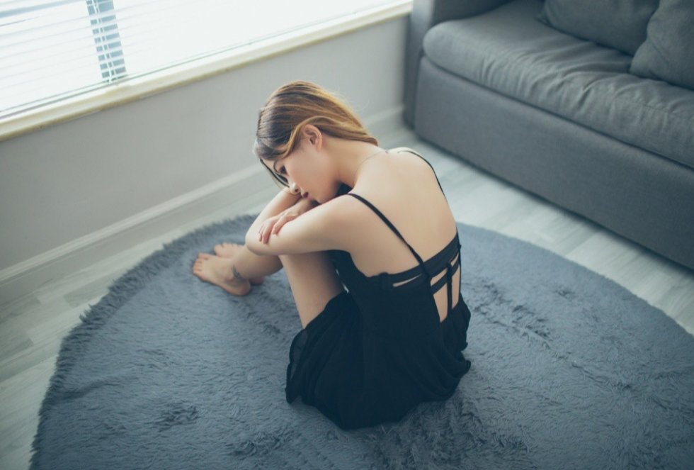 宅男女神性感小黑裙诱惑写真图片 7