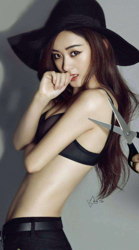 内地可爱美女明星赵丽颖健身照图片 3