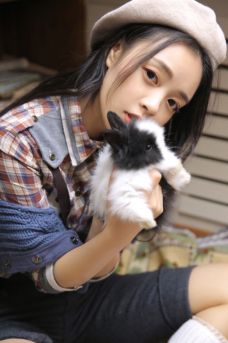 大眼美女私房治愈系生活照图片 11