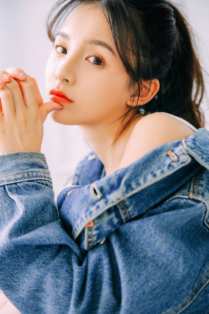 清纯美女吊带长腿清纯写真 3