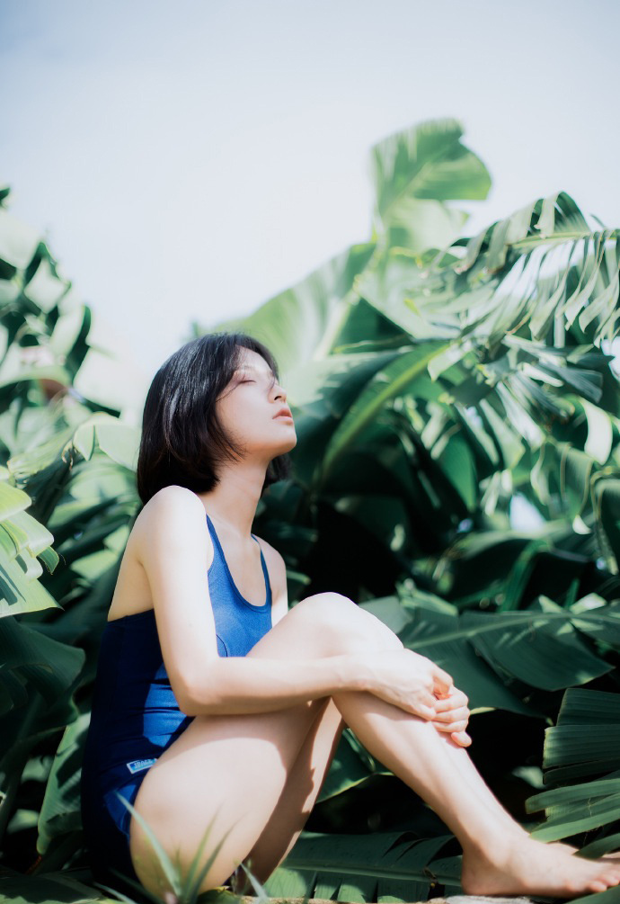 清纯美女模特清爽宜人写真 6