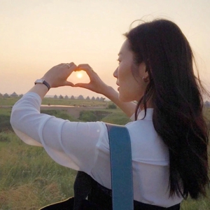 唯美清纯女生微信头像图片 5