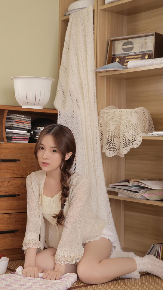 清纯美女俏皮养眼图片 5