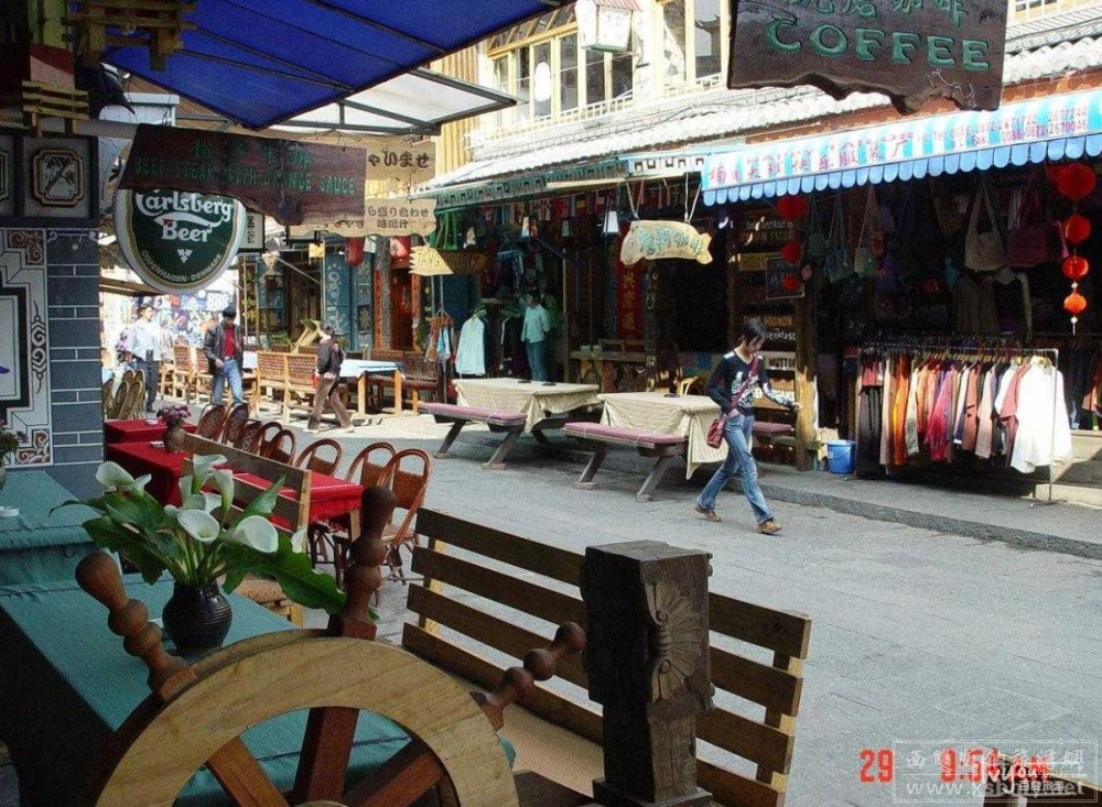 云南大理古城洋人街风景图片 4