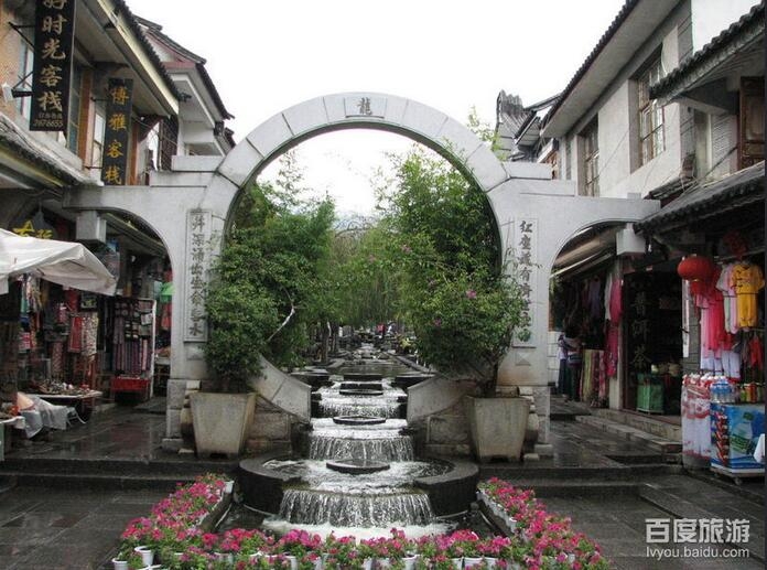 云南大理古城洋人街风景图片 7