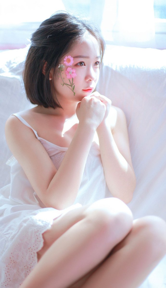 清纯吊带美女性感白丝写真 2