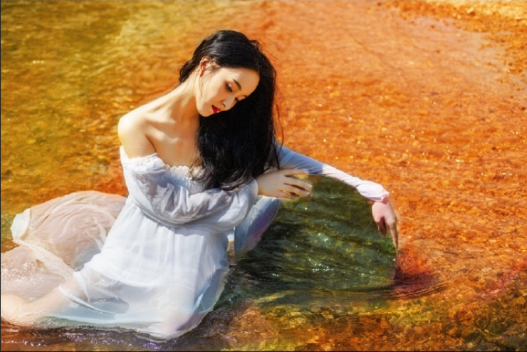 清纯美女复古大红唇复古写真 9