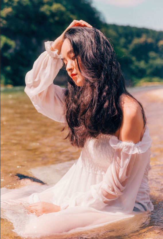 清纯美女复古大红唇复古写真 10