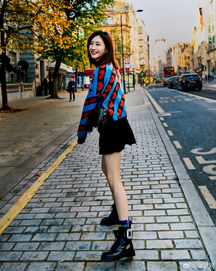 内地美女明星江疏影伦敦街拍图片 5